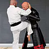 Schlagpuppe CENTURY Versys VS Bob Kniestoß