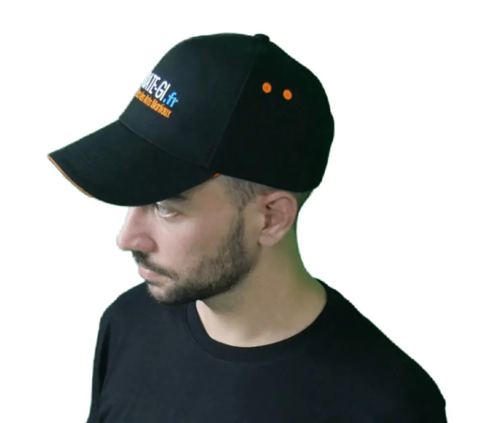 kappe-karate-gi-brodee-orange-anblick-oben-links-vincent