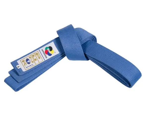gürtel-des-wettbewerbs-von-karate-punok-kumite-blau-wkf