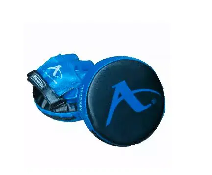 handschuhe-karate-focus-rund-arawaza-schwarz-blau