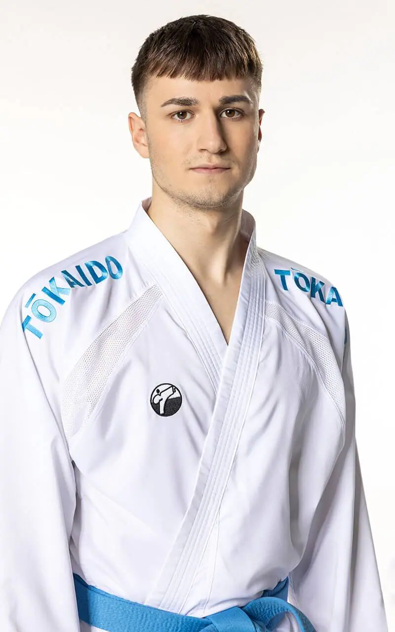 karate-gi-set-tokaido-kumite-master-recycle-wkf-broderie-blau