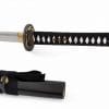 katana-scharfe-klinge-einer-holzgabel