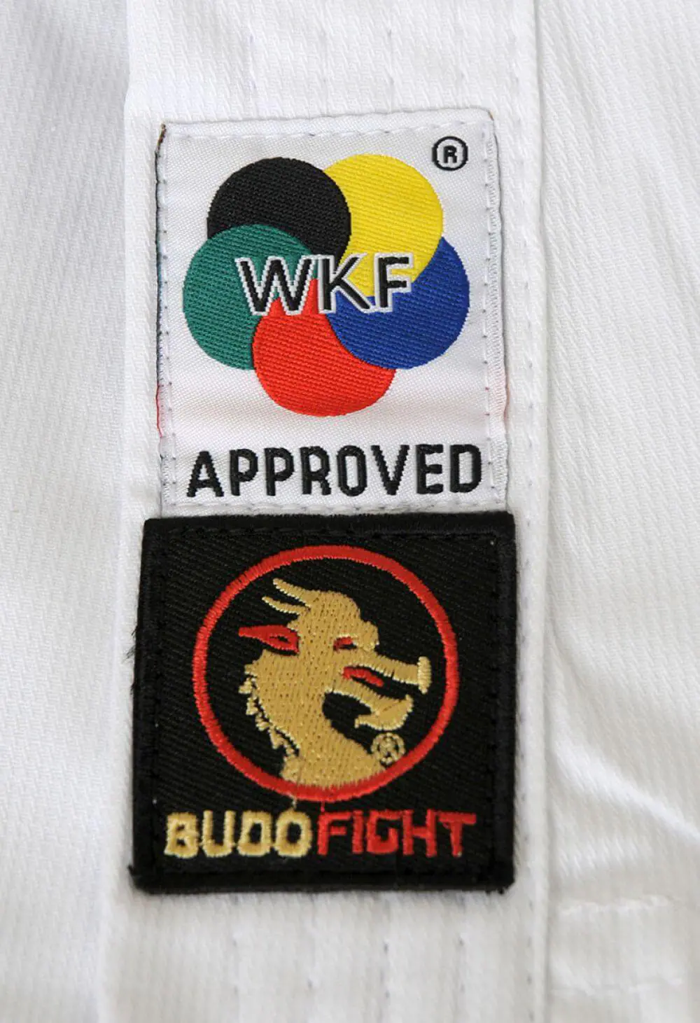 kimono-karate-gi-budofight-elite-shiai-kumite-wkf-etiketten