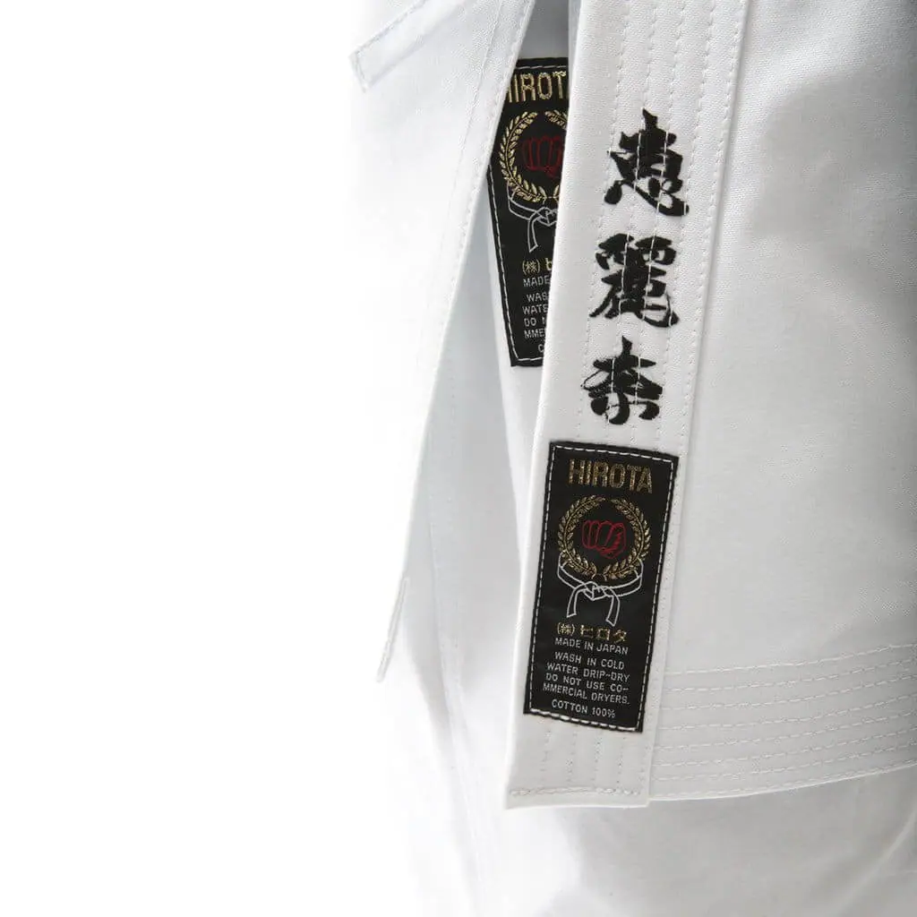 Karate-Gi Hirota TAKUMI for KATA - nach Maß 9 kimono-karate-gi-hirota-broderies-jacke