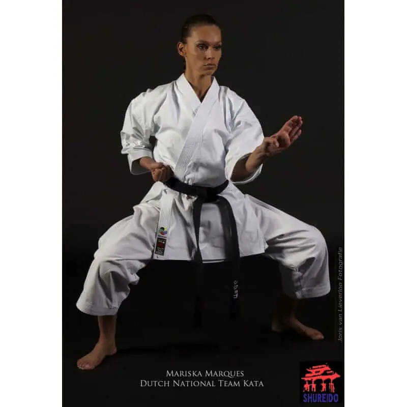 Karateanzug Shureido New Wave 3 7 kimono-karateanzug-gi-shureido-new-wave-3-shiko-dachi-wkf-approved-mariska-marken