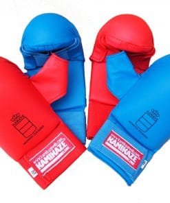 handschuh-schutz-karate-mit-daumen-rot-blau-kamikaze