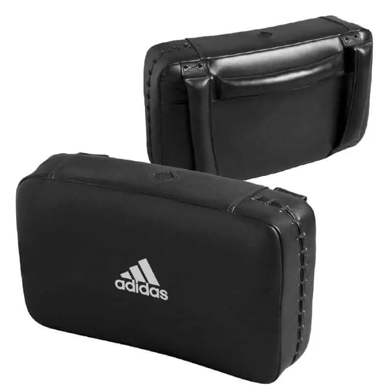 Pao Adidas IRANISCHER STIL