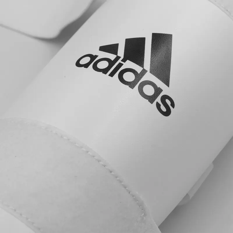 schienbeinschützer-adidas