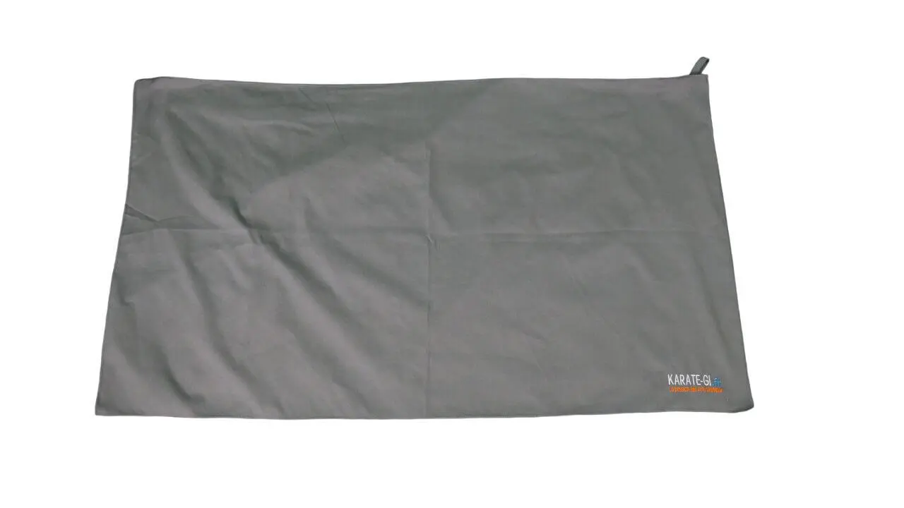 Mikrofasertuch-120x70-grau-karate-gi-flach